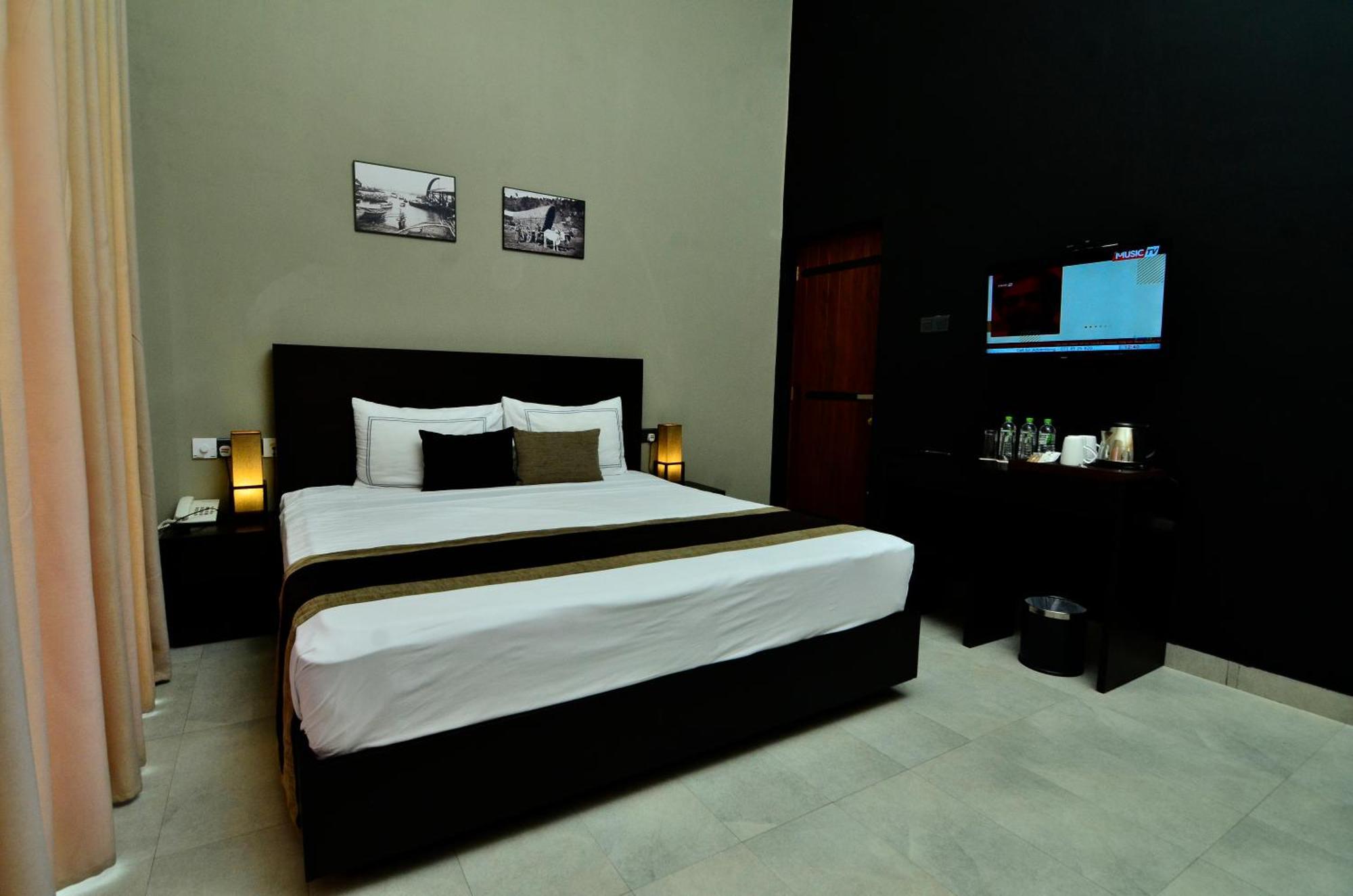 Pine Hill Residence 캔디 객실 사진